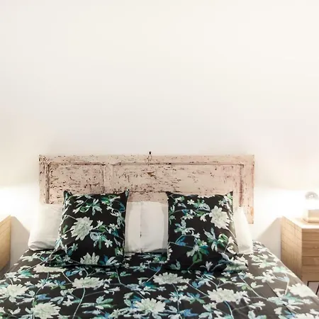 Center Apartment *