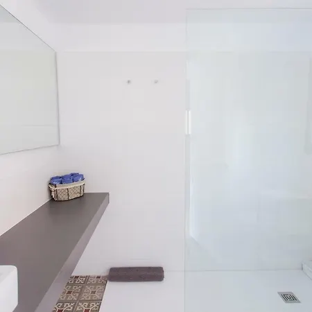 Apartment Center